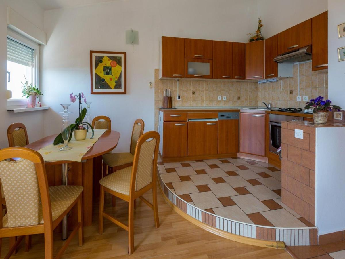 Apartments Ani Цриквеница Экстерьер фото